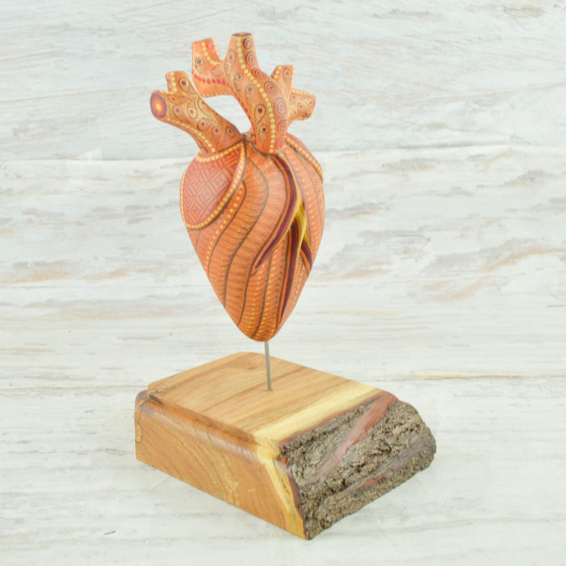 Heart Alebrije Oaxacan Wood Carving - Alebrije Huichol Mexican Folk art magiamexica.com
