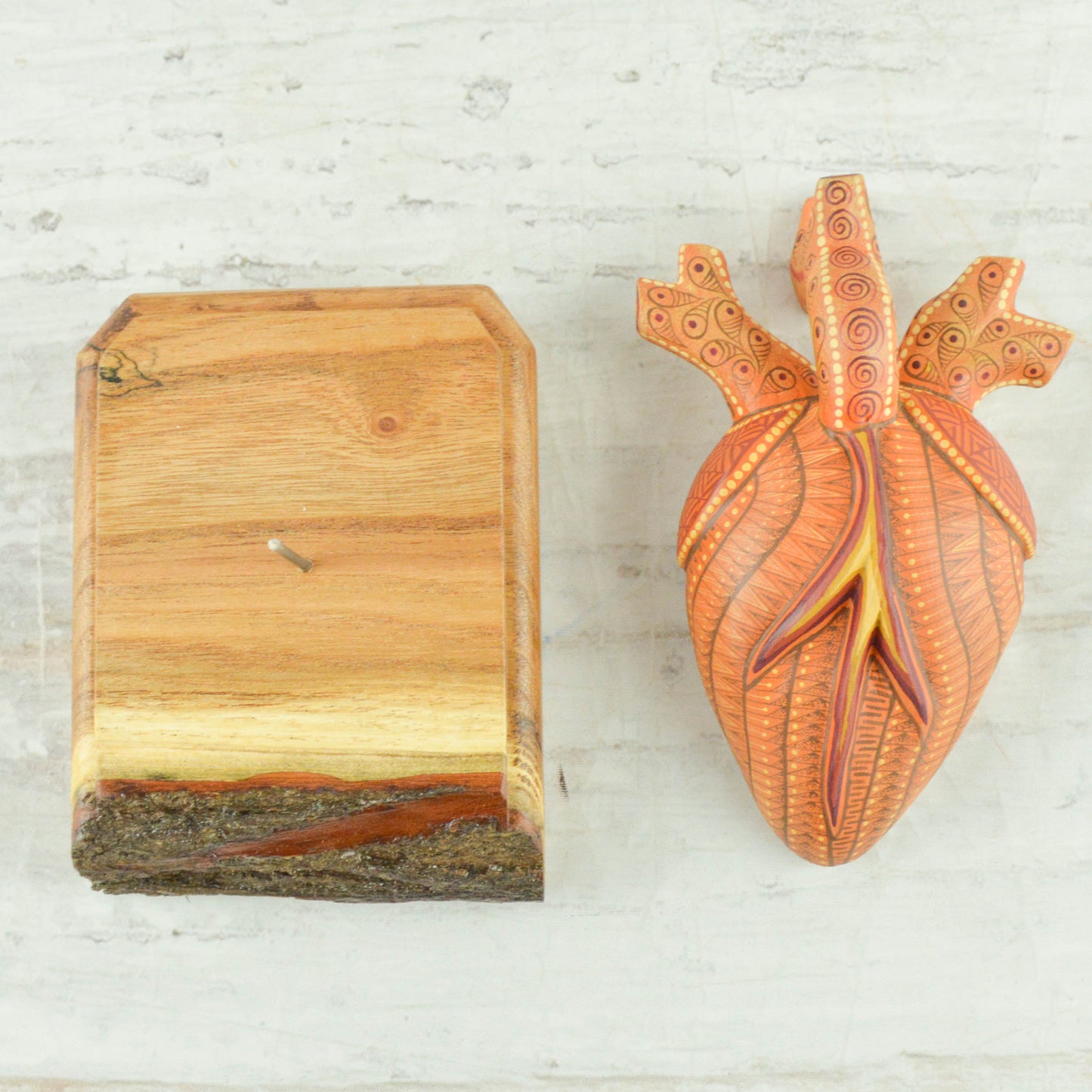 Heart Alebrije Oaxacan Wood Carving - Alebrije Huichol Mexican Folk art magiamexica.com
