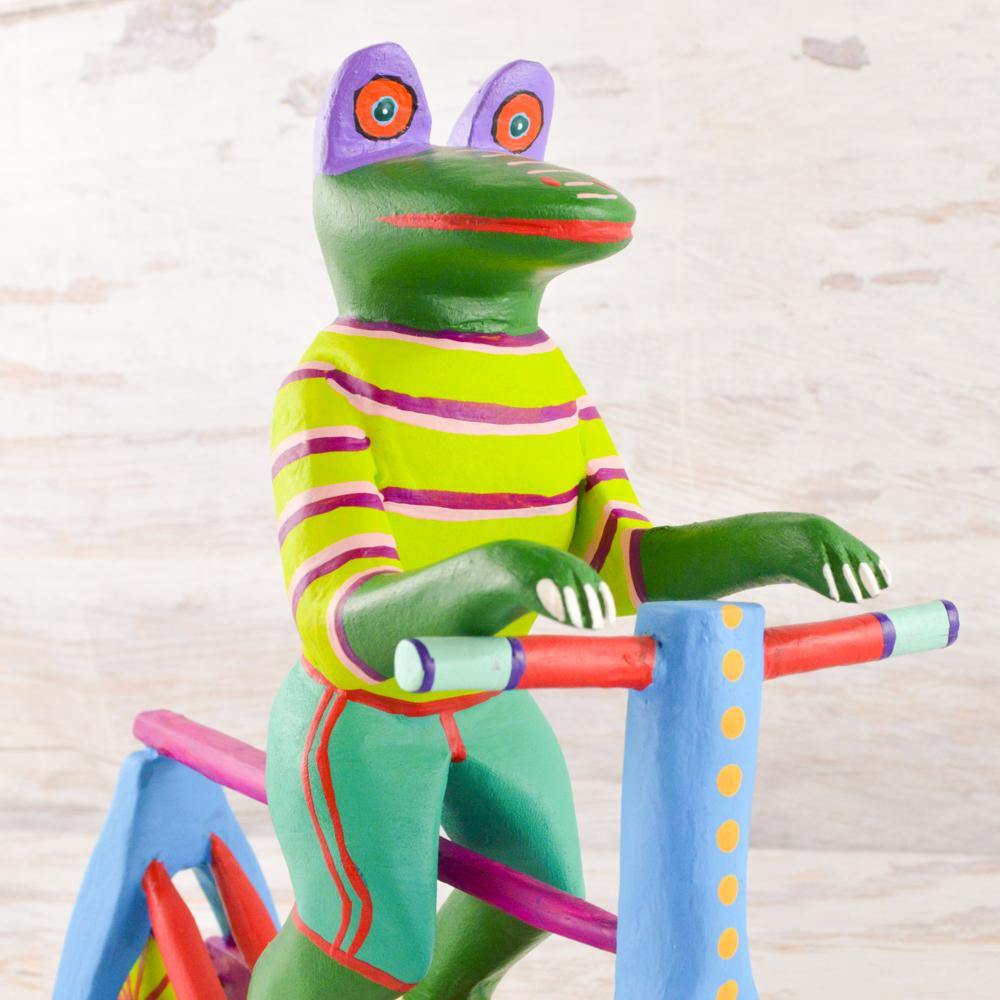 Alebrije Oaxacan Wood Carving Frog - Magia Mexica
