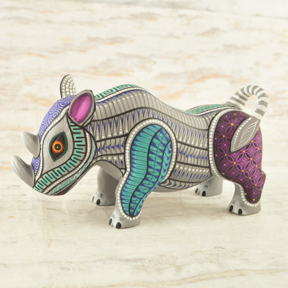 Rino Alebrije Oaxacan Wood Carving - Alebrije Huichol Mexican Folk art magiamexica.com