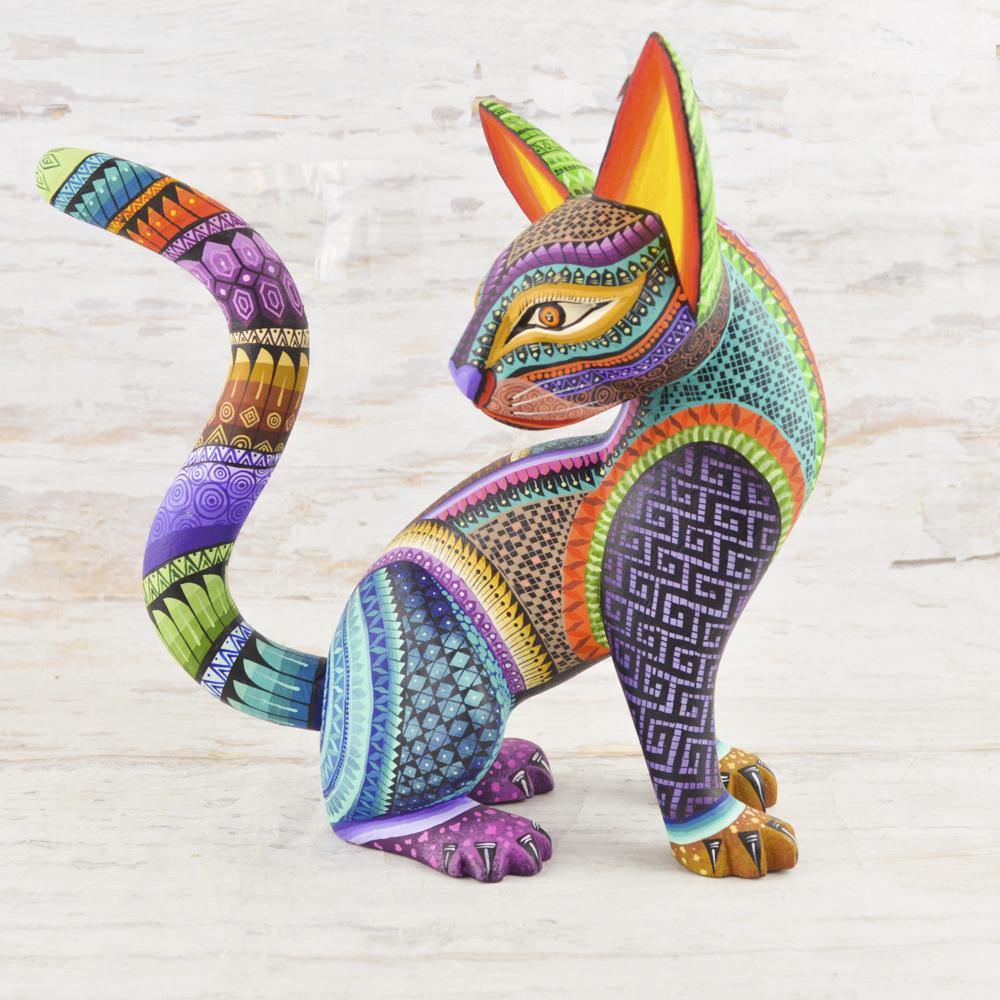 Alebrije Oaxacan Wood Carving Cat - Magia Mexica