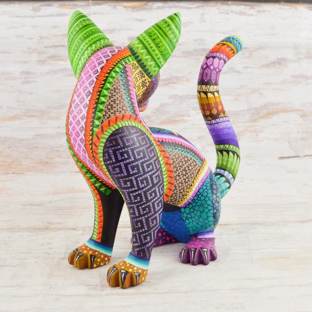 Alebrije Oaxacan Wood Carving Cat - Magia Mexica