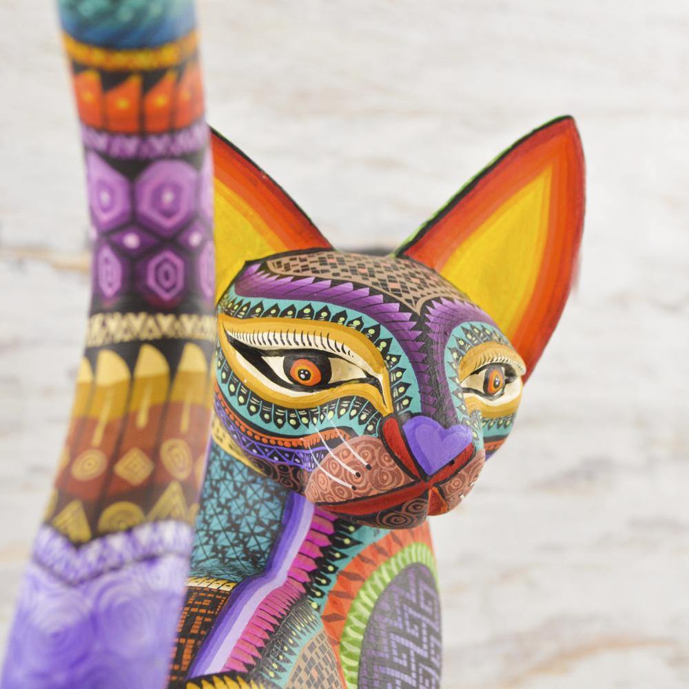 Alebrije Oaxacan Wood Carving Cat - Magia Mexica