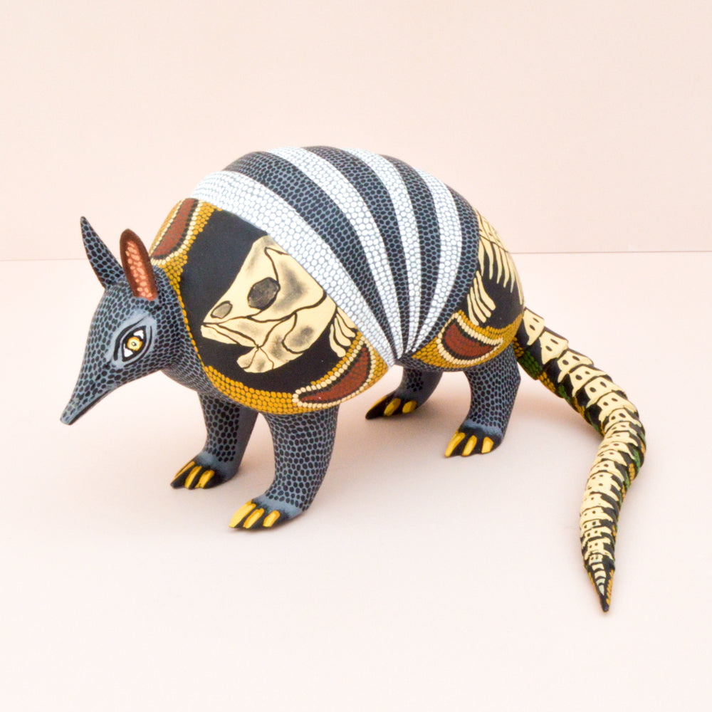 Armadillo Alebrije Oaxacan Wood Carving - Magia Mexica 