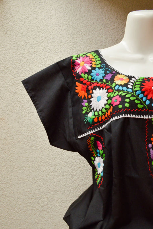 Embroidered Mexican Dress | Black - Alebrije Huichol Mexican Folk art magiamexica.com