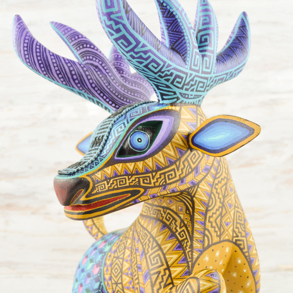 Deer Alebrije Oaxacan Wood Carving - Alebrije Huichol Mexican Folk art magiamexica.com