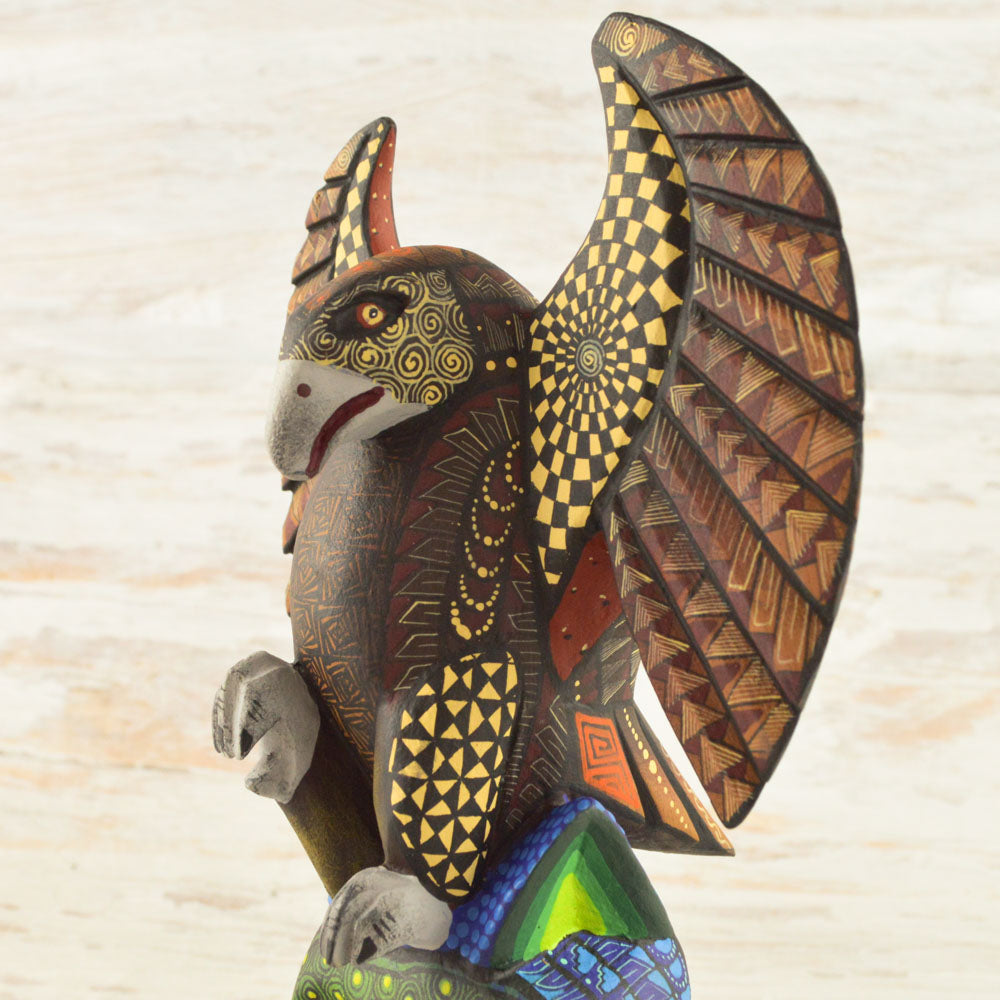 Eagle- owl Alebrije Oaxacan Wood Carving - Alebrije Huichol Mexican Folk art magiamexica.com