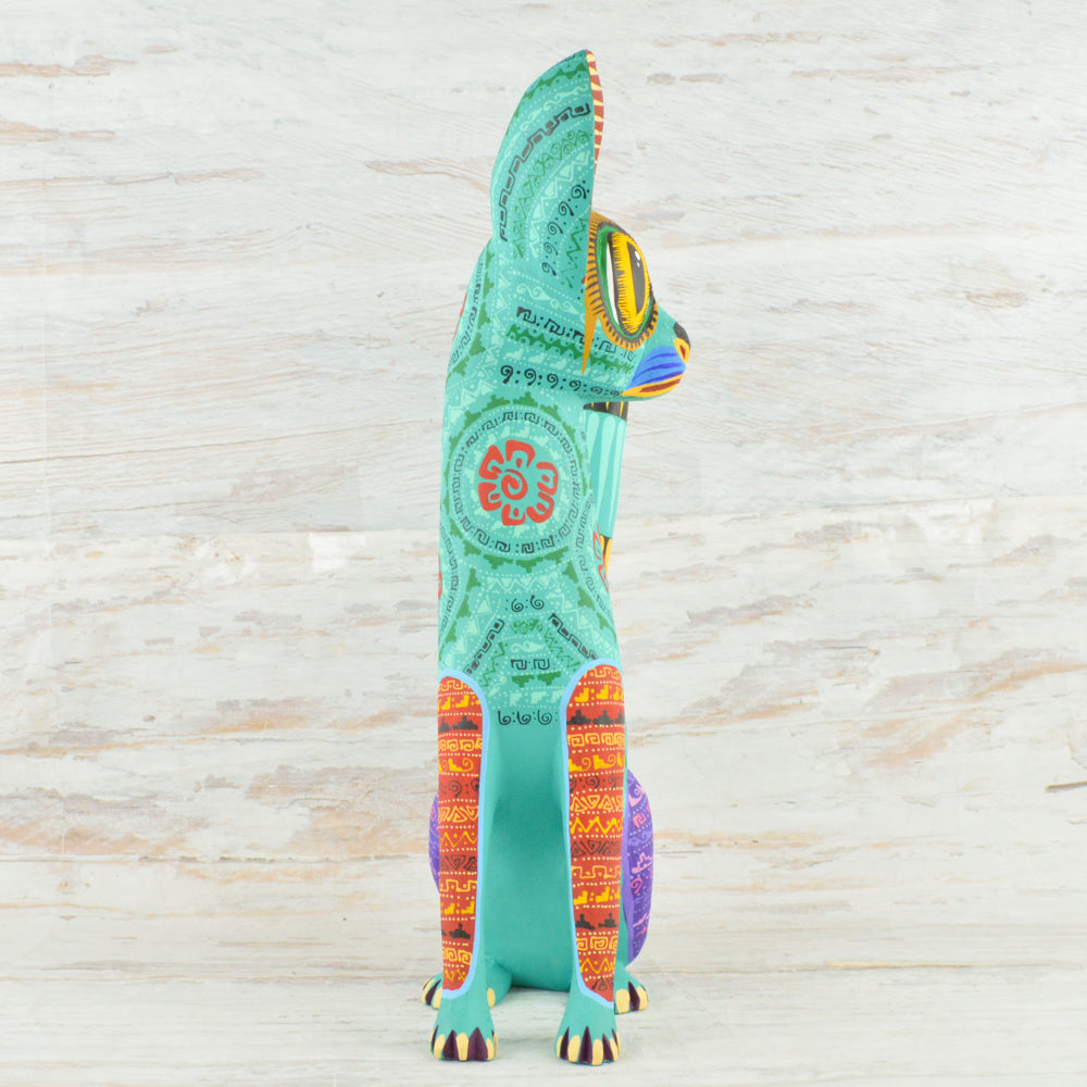 Cat Alebrije Oaxacan Wood Carving - Alebrije Huichol Mexican Folk art magiamexica.com