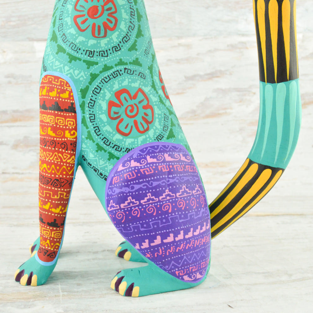 Cat Alebrije Oaxacan Wood Carving - Alebrije Huichol Mexican Folk art magiamexica.com