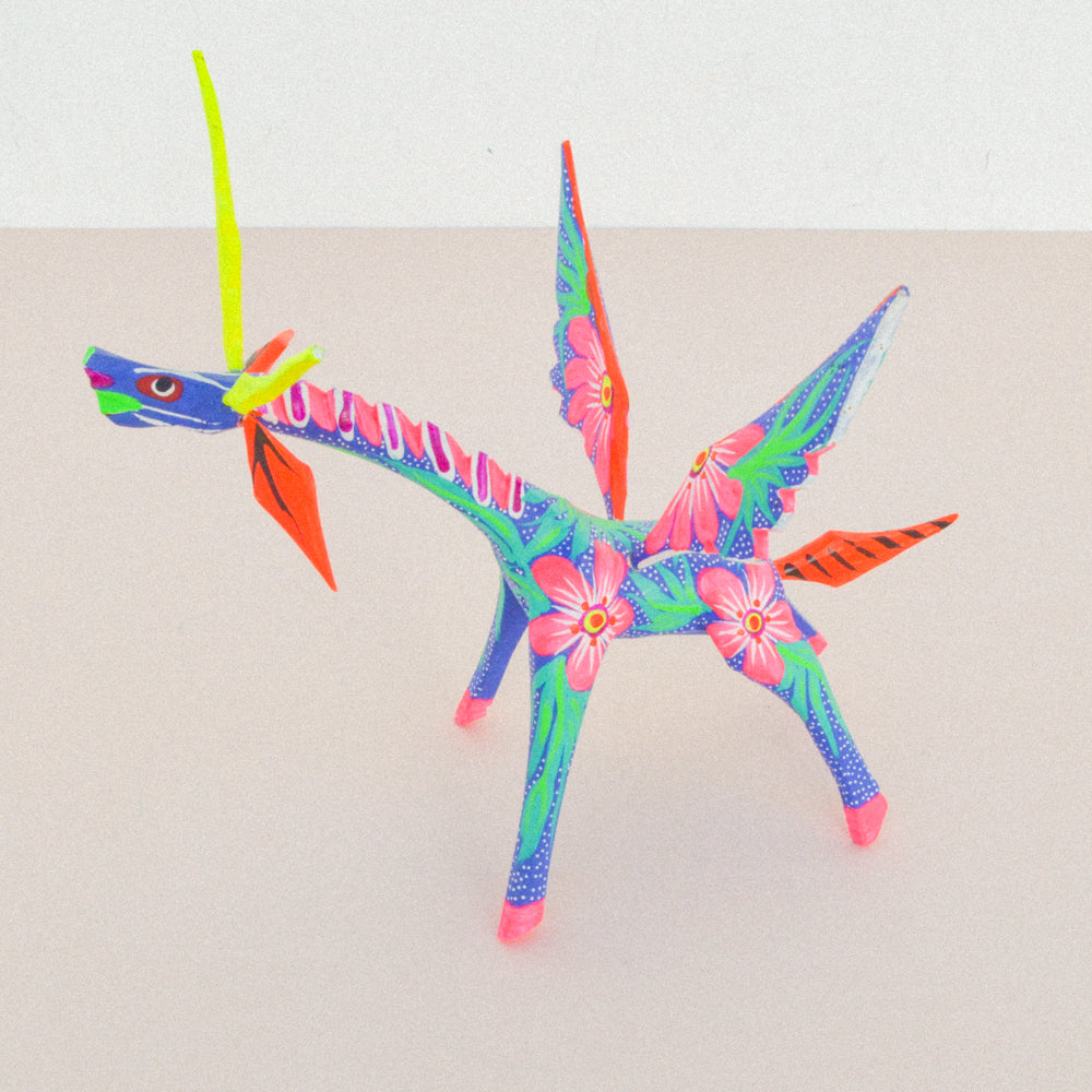 Giraffe Alebrije Oaxacan Wood Carving - magiamexica.com