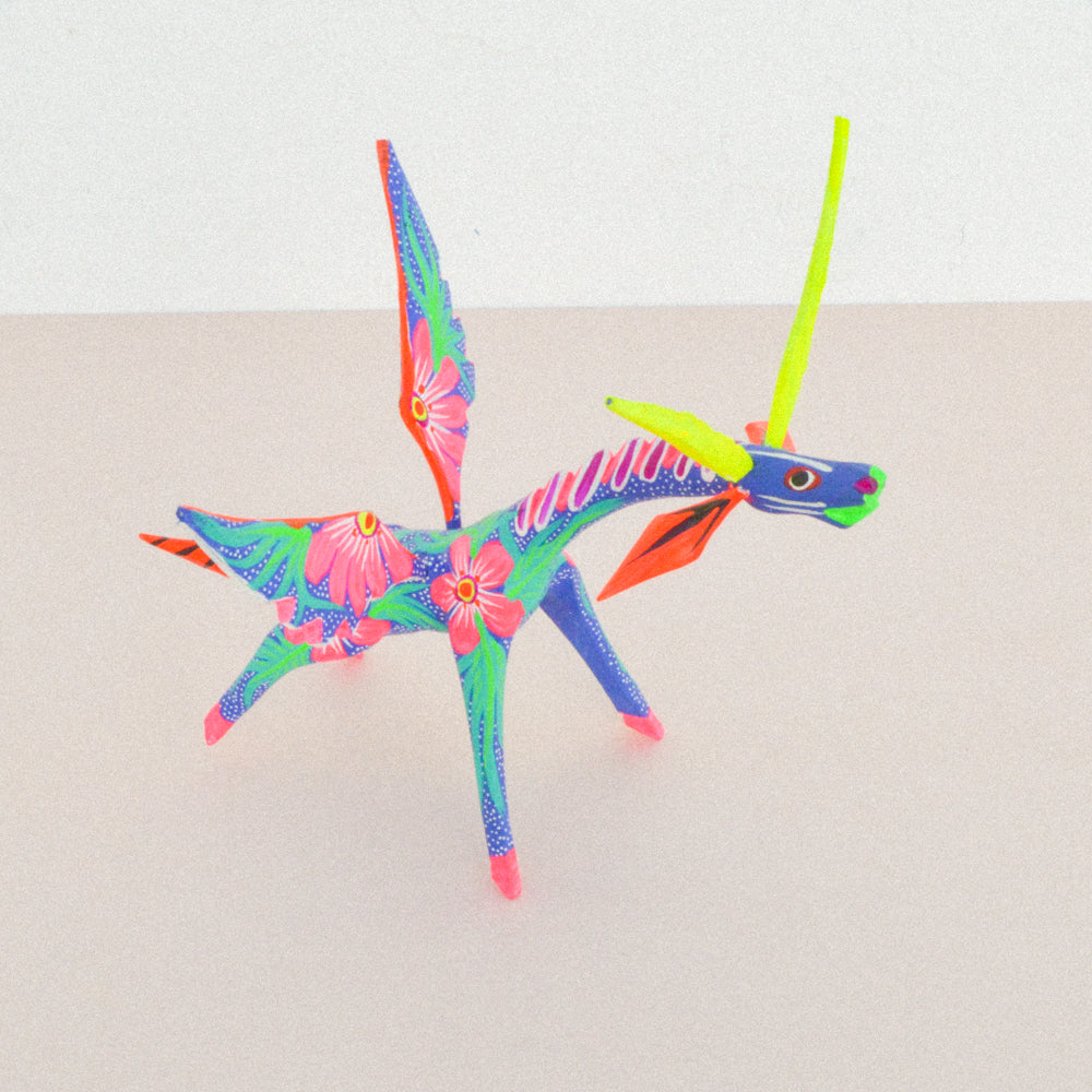 Giraffe Alebrije Oaxacan Wood Carving - magiamexica.com