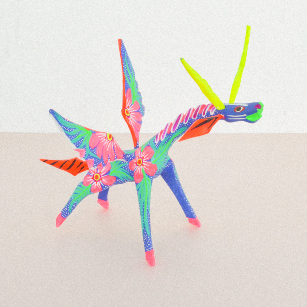 Giraffe Alebrije Oaxacan Wood Carving - magiamexica.com