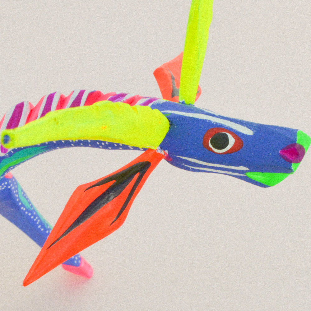 Giraffe Alebrije Oaxacan Wood Carving - magiamexica.com