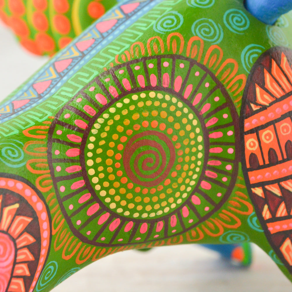 Alebrije Oaxacan Wood Carving Pepita - Magia Mexica