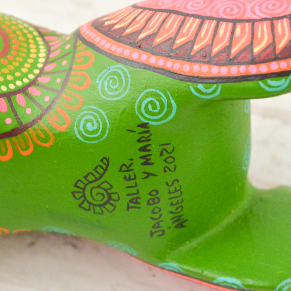 Alebrije Oaxacan Wood Carving Pepita - Magia Mexica