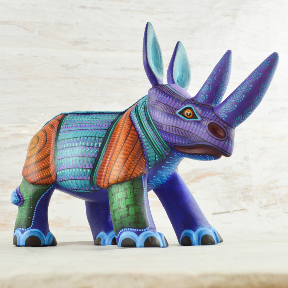 Rhino Alebrije Oaxacan Wood Carving - Alebrije Huichol Mexican Folk art magiamexica.com