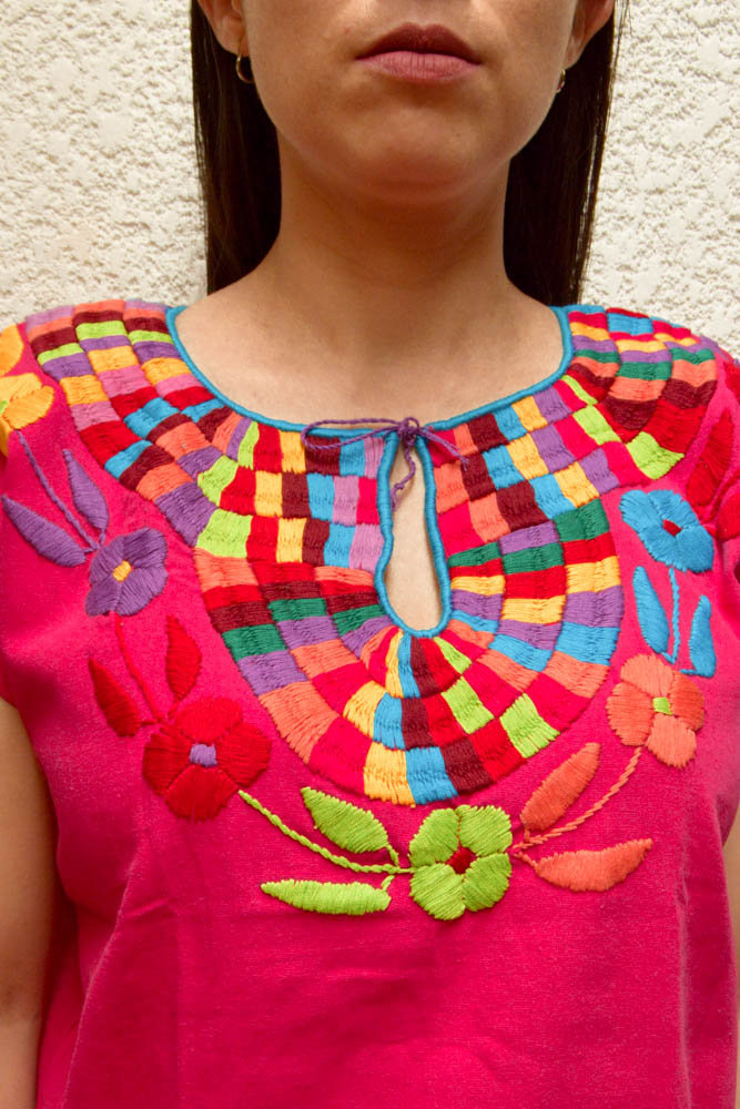 Embroidered Mexican Blouse | Pink - Alebrije Huichol Mexican Folk art magiamexica.com