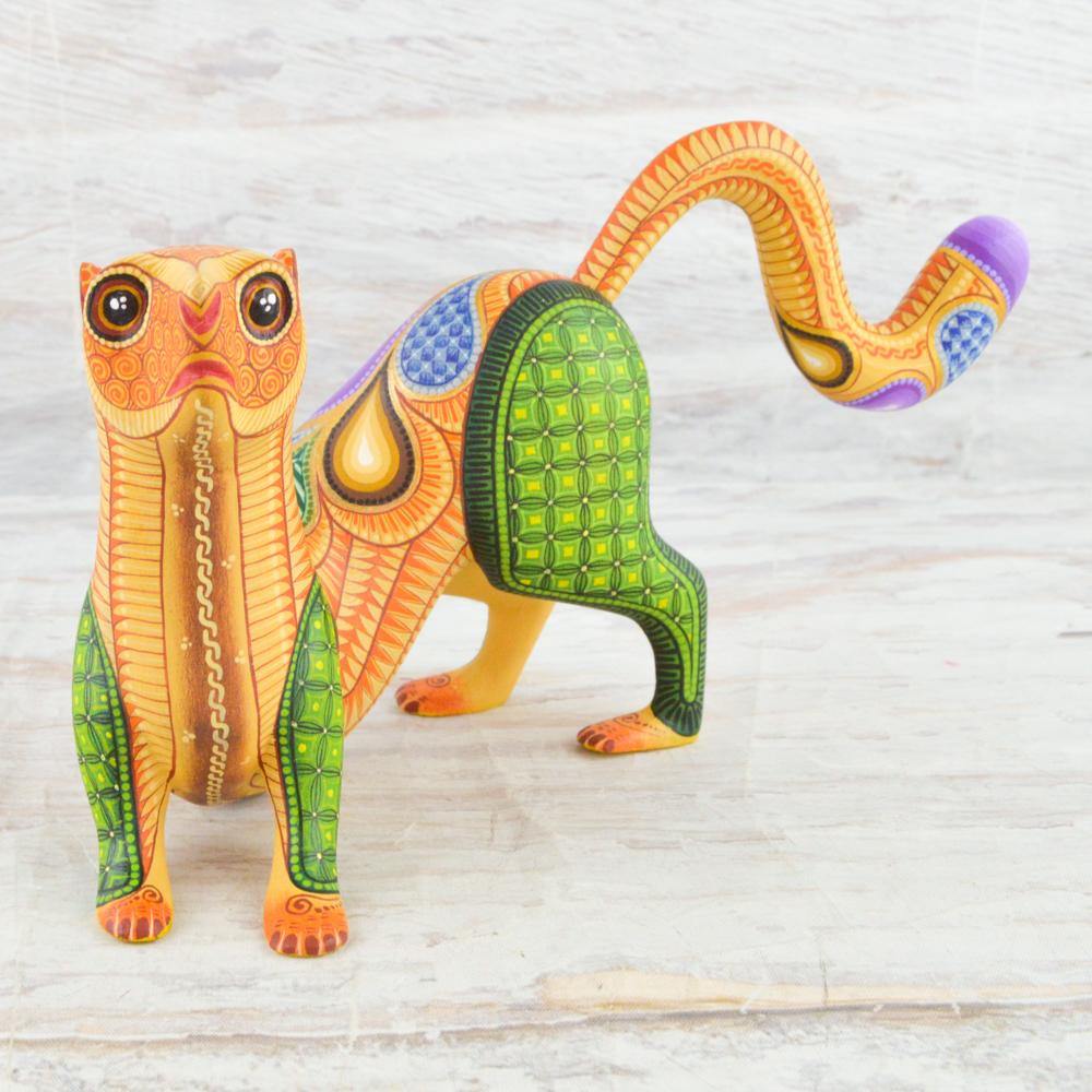 Alebrije Oaxacan Wood Carving Otter - Magia Mexica