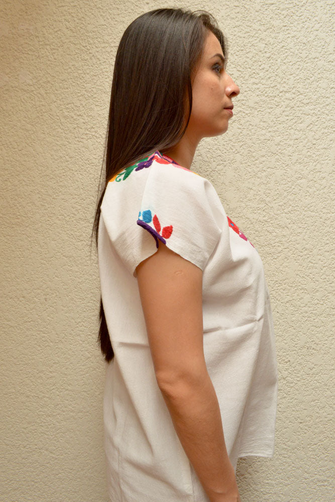 Embroidered Mexican Blouse | White - Alebrije Huichol Mexican Folk art magiamexica.com