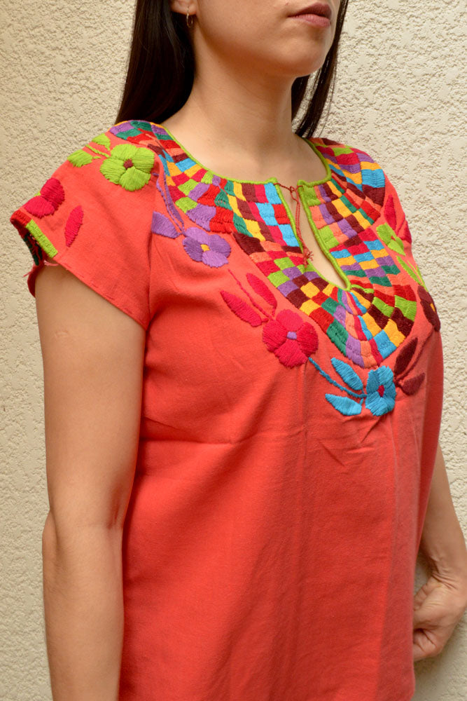 Embroidered Mexican Blouse | Coral - Alebrije Huichol Mexican Folk art magiamexica.com