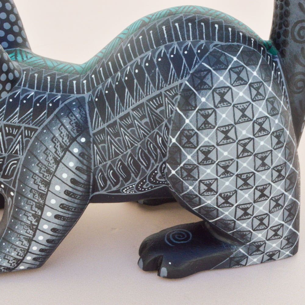 Cat Alebrije Oaxacan Wood Carving - magiamexica.com