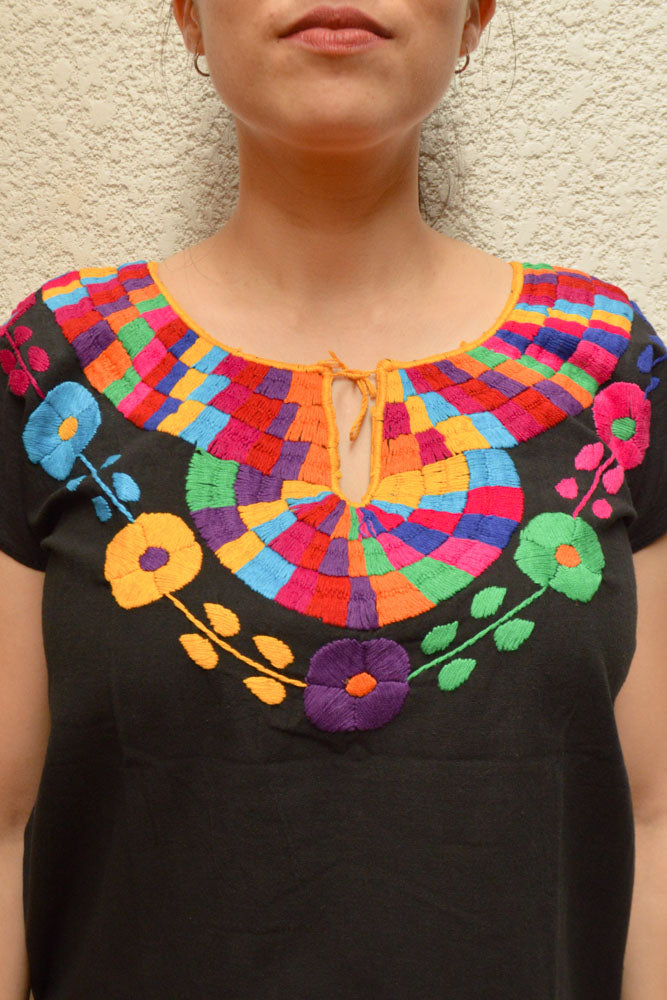 Embroidered Mexican Blouse | Black - Alebrije Huichol Mexican Folk art magiamexica.com