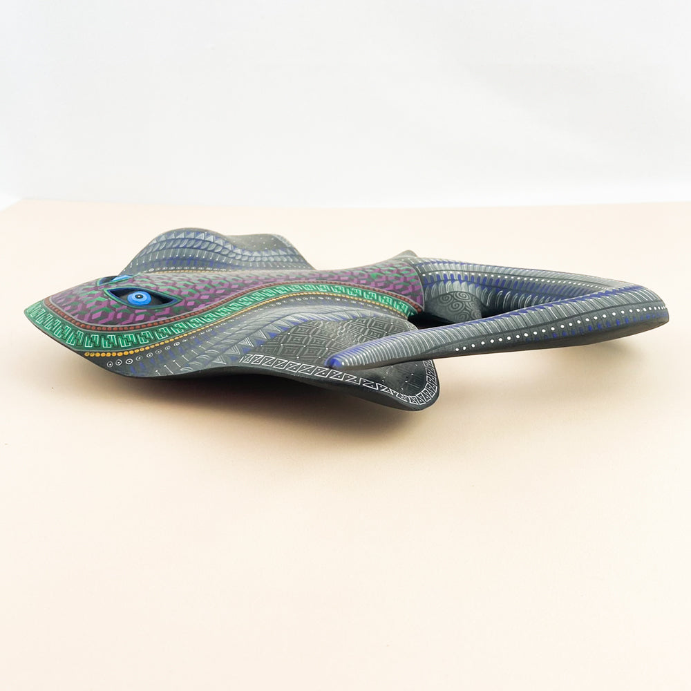 Stingray Alebrije Oaxacan Wood Carving - magiamexica.com