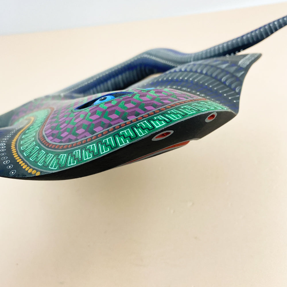 Stingray Alebrije Oaxacan Wood Carving - magiamexica.com