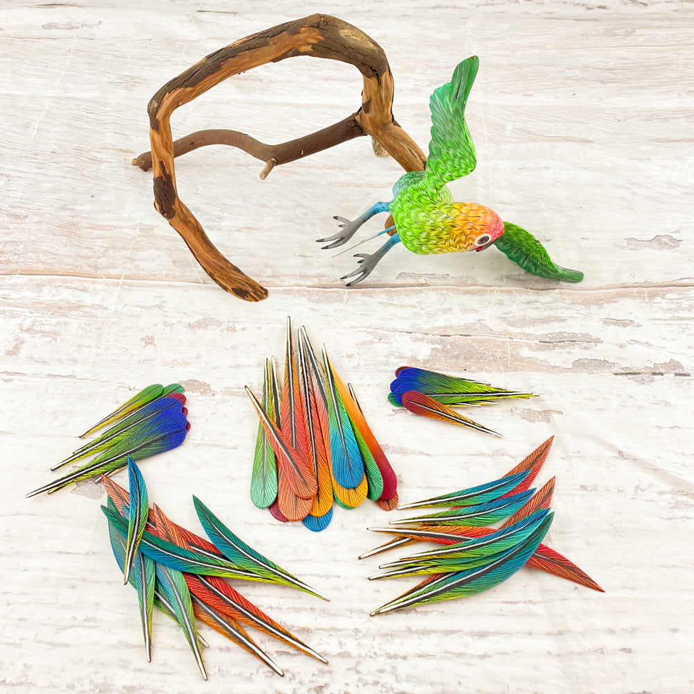 Parrot Alebrije Oaxacan Wood Carving - magiamexica.com