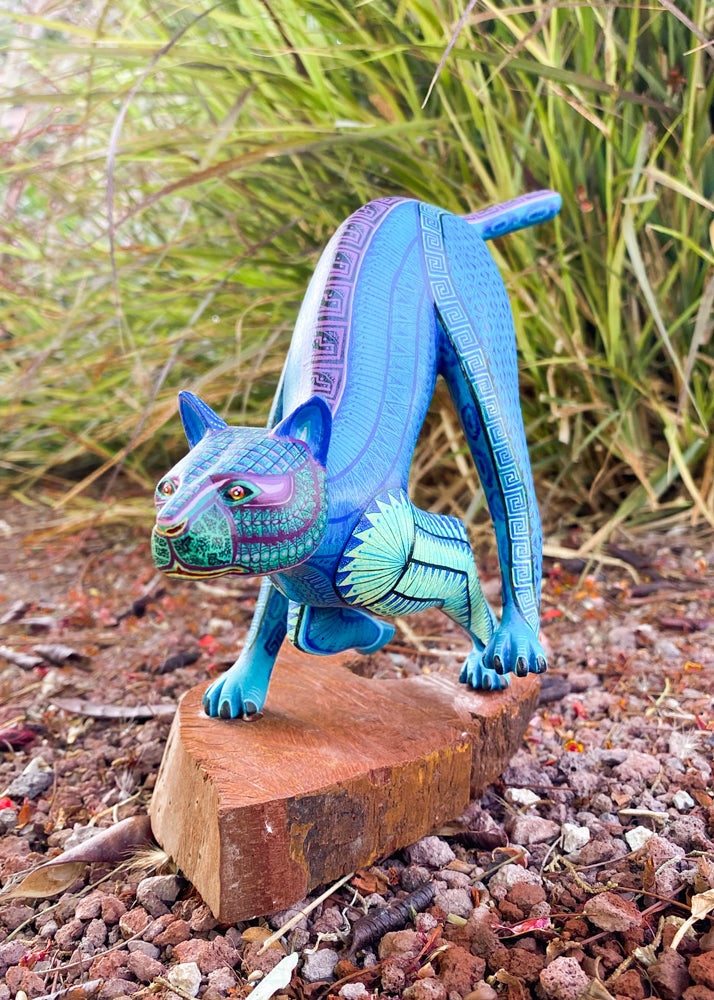 Jaguar Alebrije Oaxacan Wood Carving - magiamexica.com