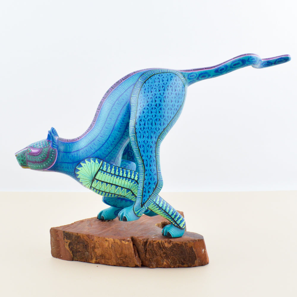 Jaguar Alebrije Oaxacan Wood Carving - magiamexica.com
