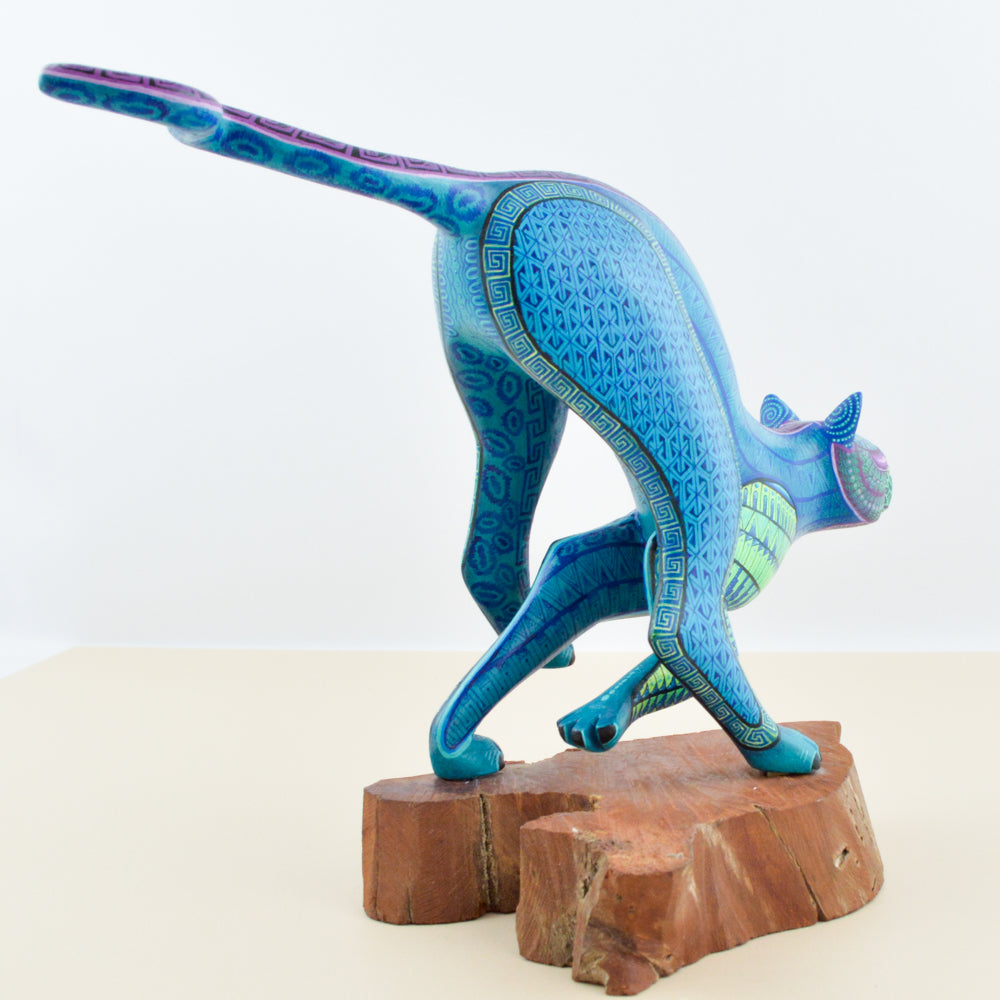 Jaguar Alebrije Oaxacan Wood Carving - magiamexica.com