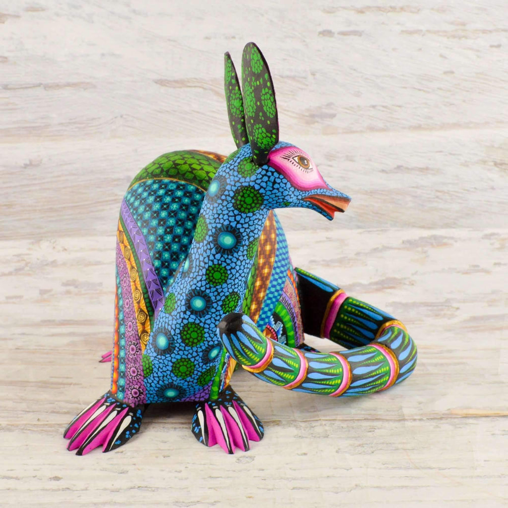 Armadillo Alebrije Oaxacan Wood Carving - Alebrije Huichol Mexican Folk art magiamexica.com