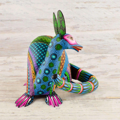 Armadillo Alebrije Oaxacan Wood Carving - Alebrije Huichol Mexican Folk art magiamexica.com