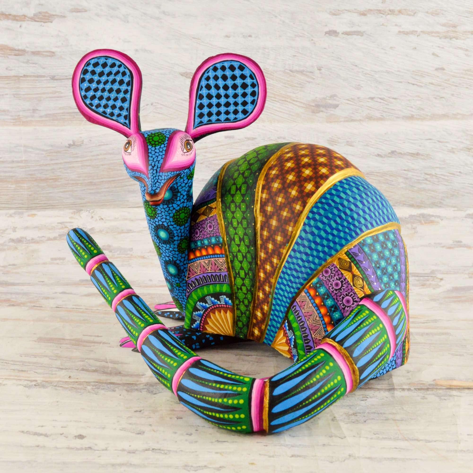 Armadillo Alebrije Oaxacan Wood Carving - Alebrije Huichol Mexican Folk art magiamexica.com