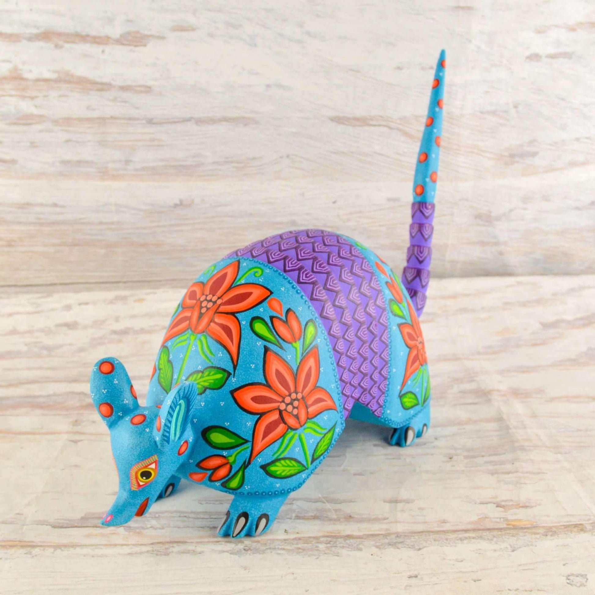Armadillo Alebrije Oaxacan Wood Carving - Alebrije Huichol Mexican Folk art magiamexica.com