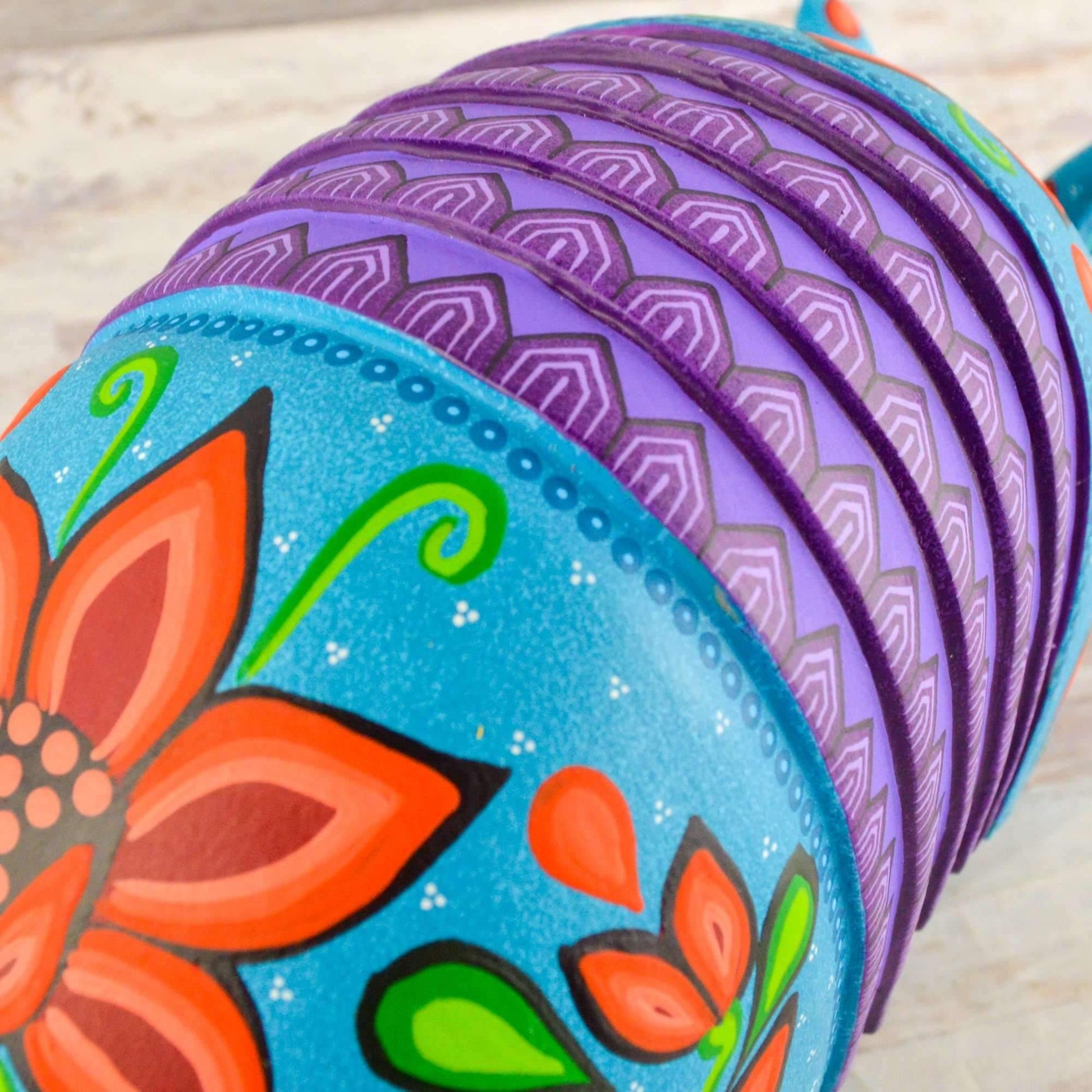 Armadillo Alebrije Oaxacan Wood Carving - Alebrije Huichol Mexican Folk art magiamexica.com