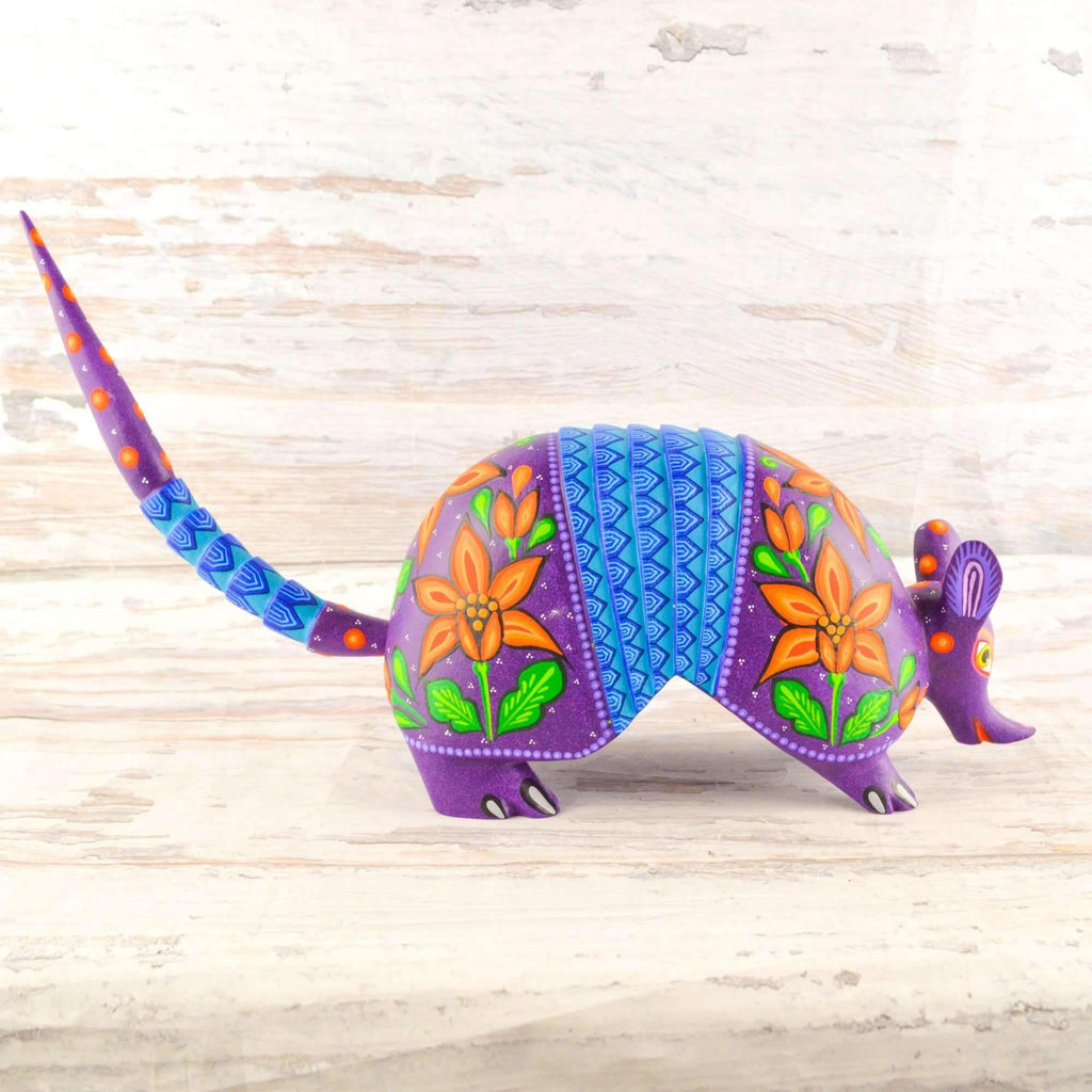 Armadillo Alebrije Oaxacan Wood Carving - Alebrije Huichol Mexican Folk art magiamexica.com