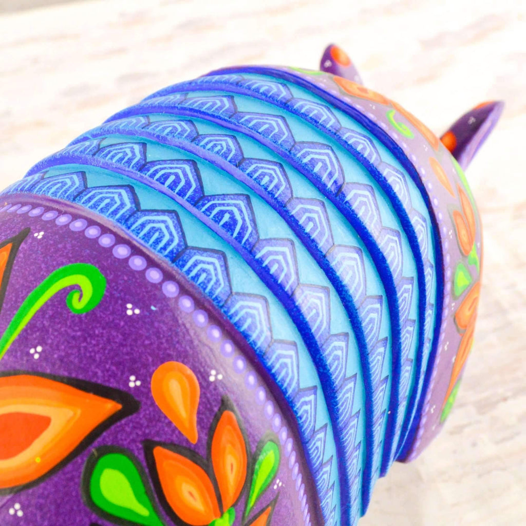 Armadillo Alebrije Oaxacan Wood Carving - Alebrije Huichol Mexican Folk art magiamexica.com