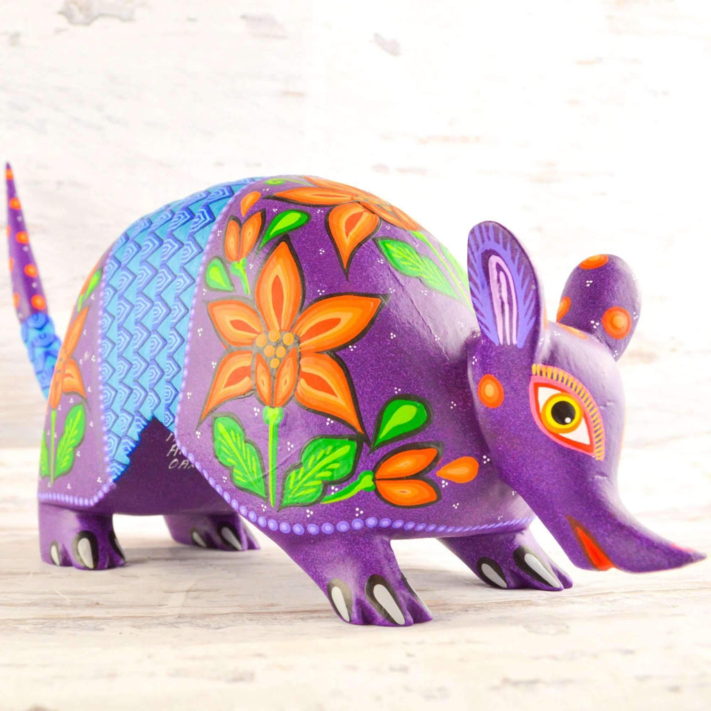 Armadillo Alebrije Oaxacan Wood Carving - Alebrije Huichol Mexican Folk art magiamexica.com