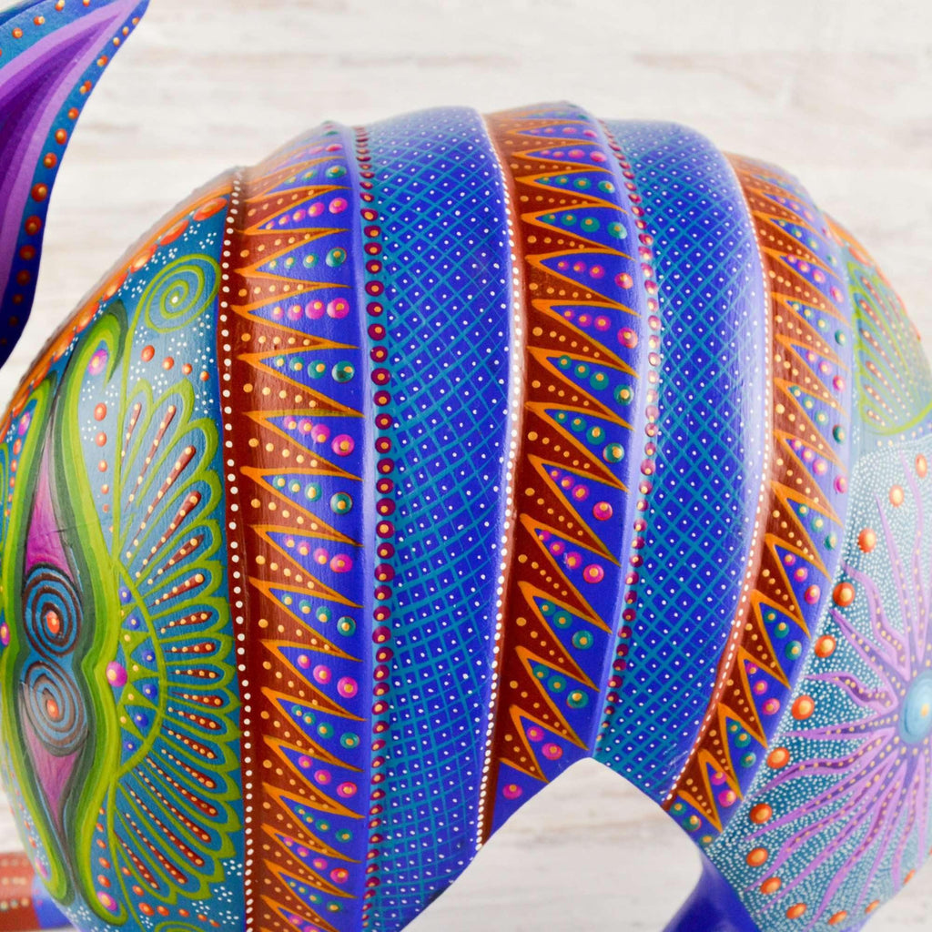 Armadillo Alebrije Oaxacan Wood Carving - Alebrije Huichol Mexican Folk art magiamexica.com
