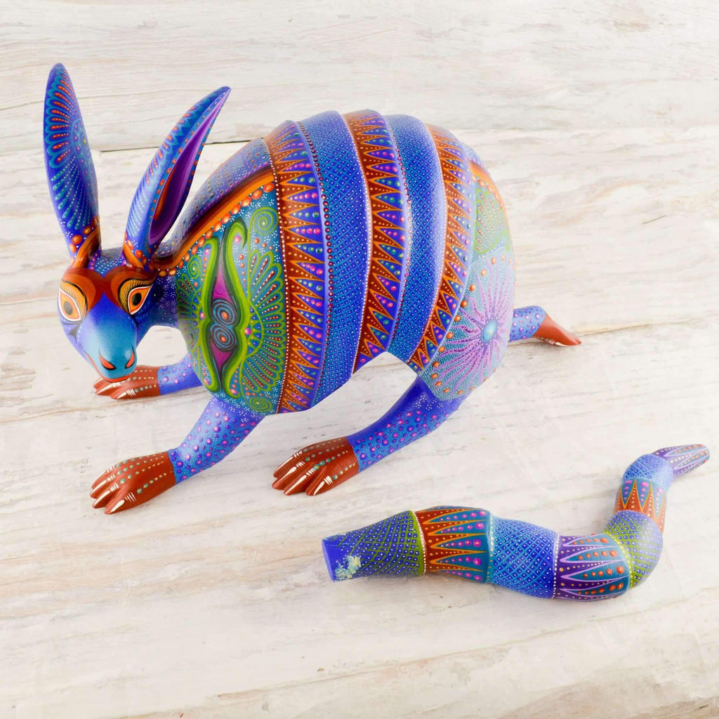 Armadillo Alebrije Oaxacan Wood Carving - Alebrije Huichol Mexican Folk art magiamexica.com