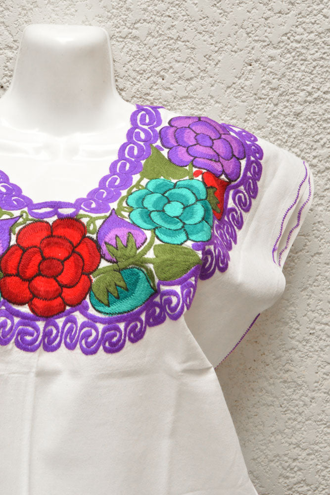 Embroidered Mexican Blouse | Chonita