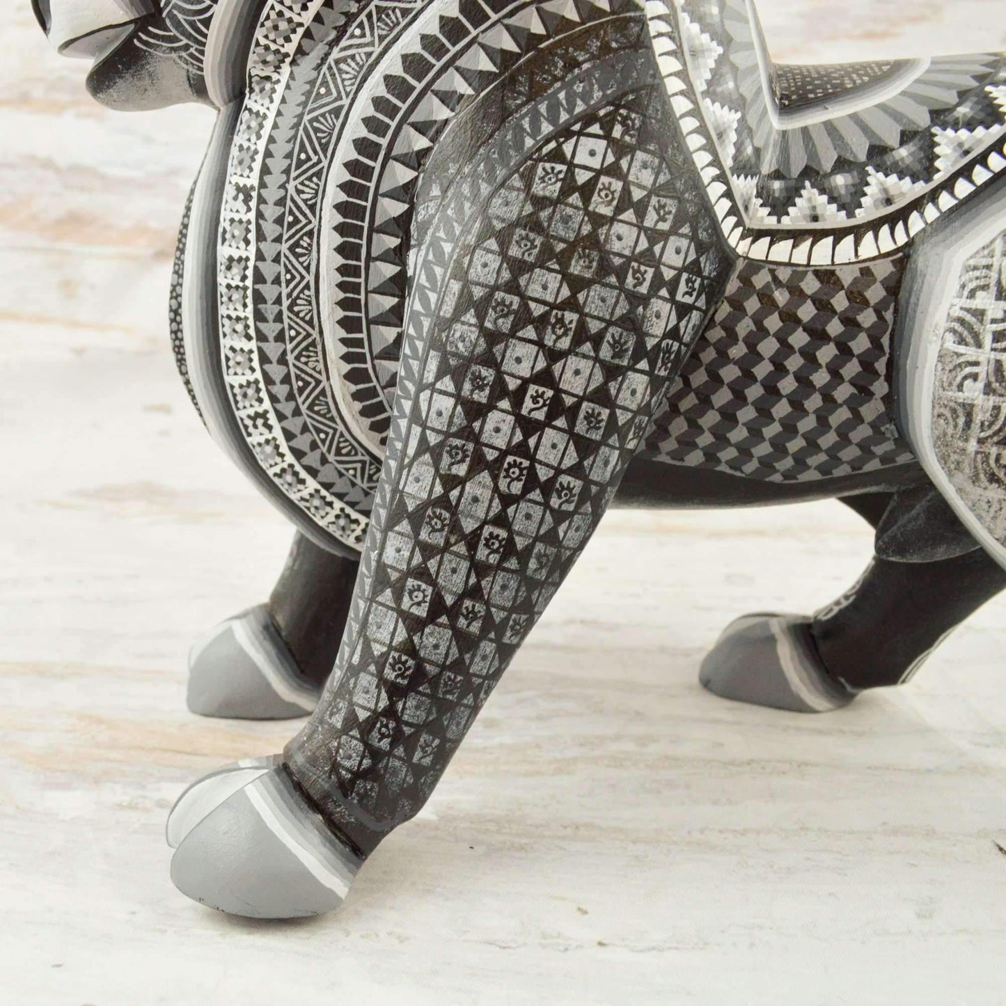 Bull Alebrije Oaxacan Wood Carving - Alebrije Huichol Mexican Folk art magiamexica.com