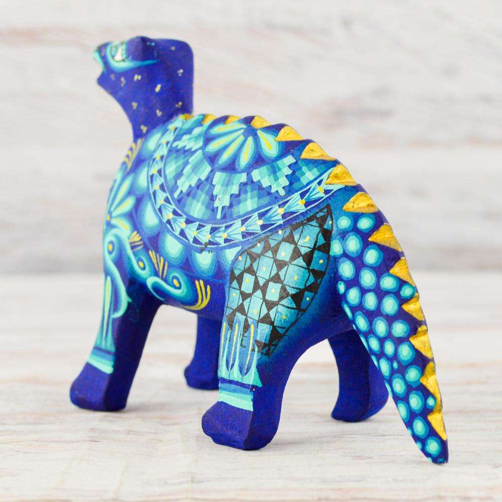 Dinosaur Alebrije Oaxacan Wood Carving - Alebrije Huichol Mexican Folk art magiamexica.com
