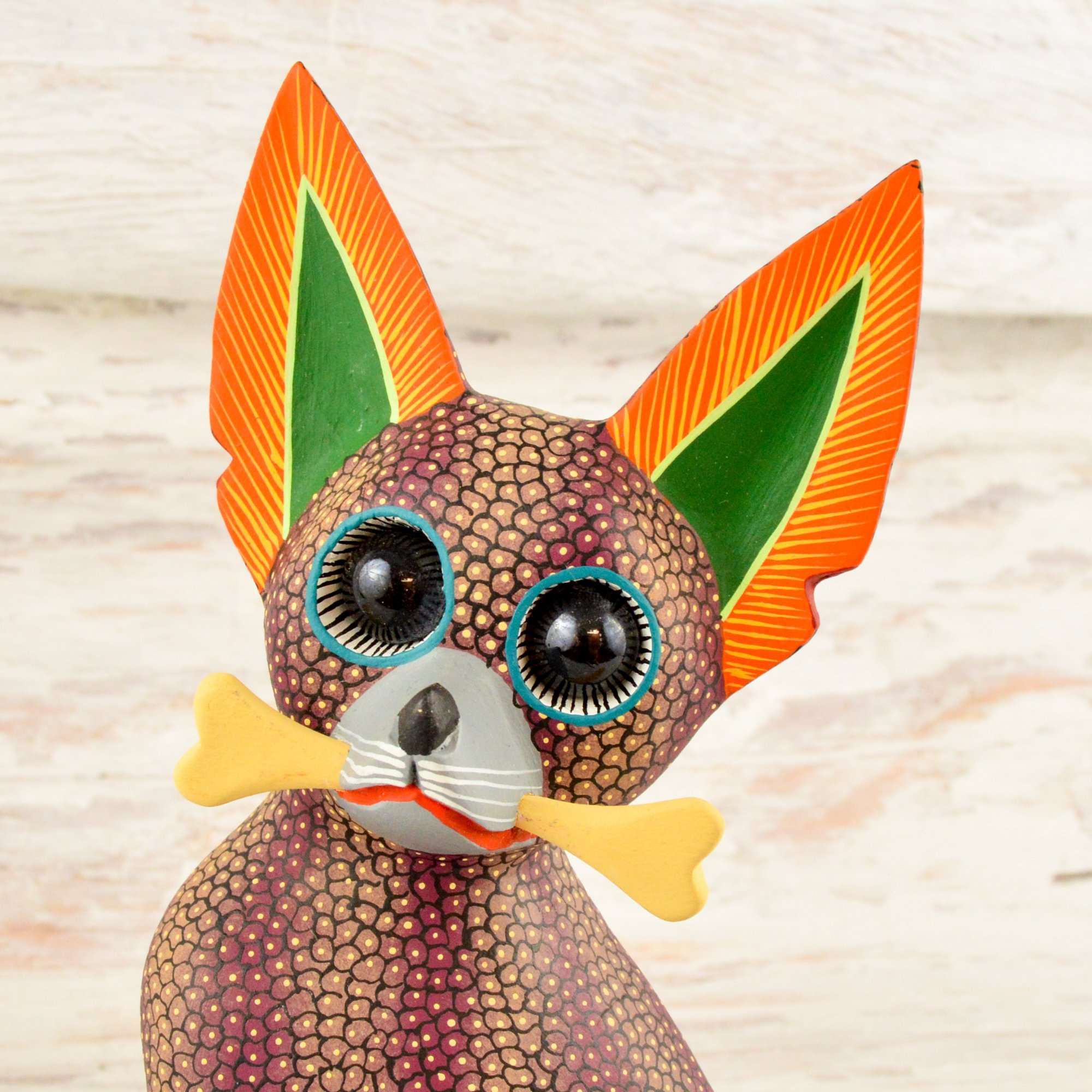 Chihuahua Dog Alebrije Oaxacan Wood Carving - Alebrije Huichol Mexican Folk art magiamexica.com