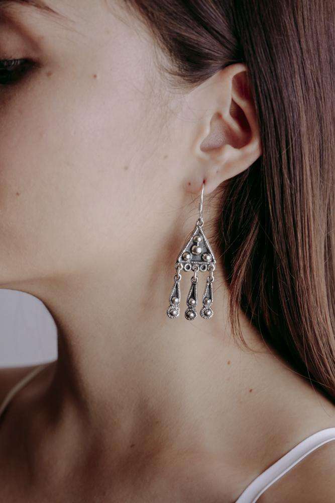 Earrings Triangle - Alebrije Huichol Mexican Folk art magiamexica.com