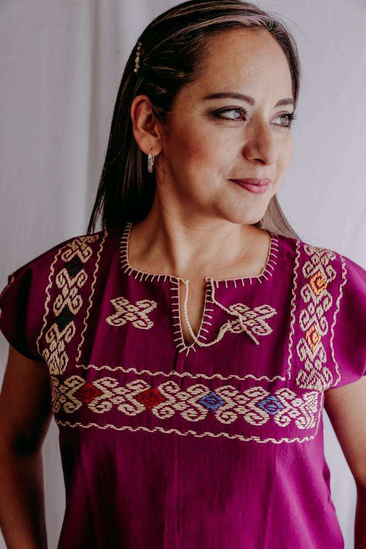 Embroidered Mexican Blouse | Ethnic - Alebrije Huichol Mexican Folk art magiamexica.com