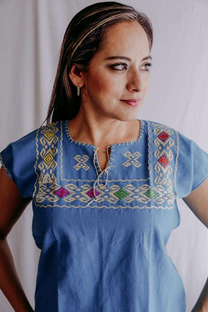 Embroidered Mexican Blouse | Ethnic - Alebrije Huichol Mexican Folk art magiamexica.com