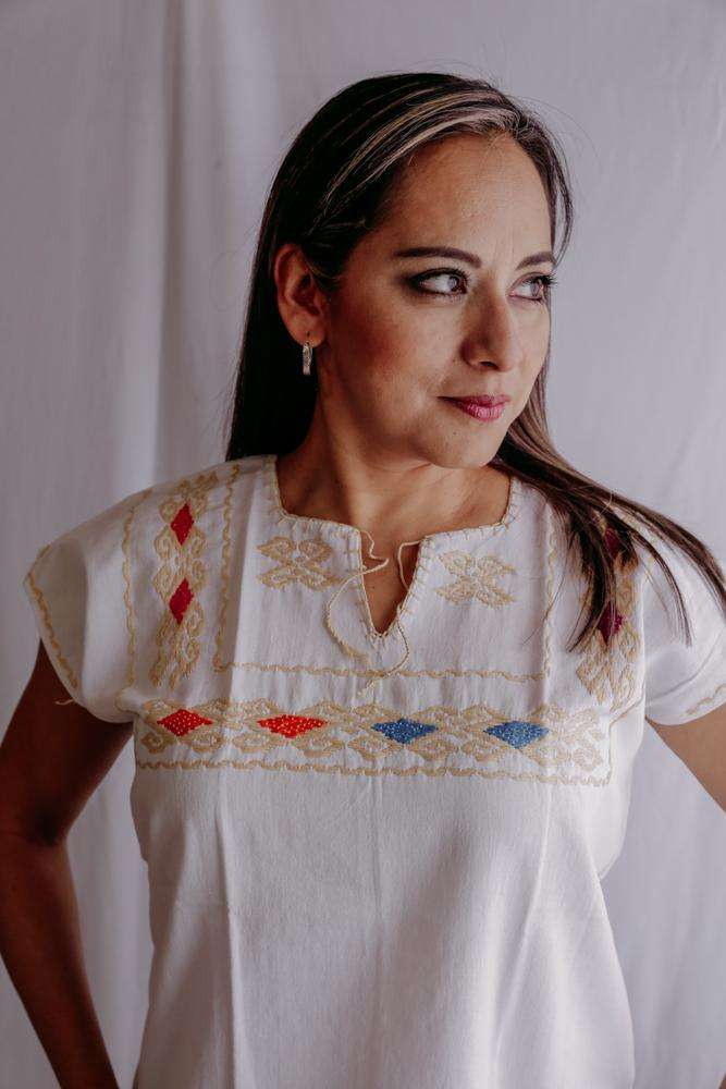 Embroidered Mexican Blouse | Ethnic - Alebrije Huichol Mexican Folk art magiamexica.com